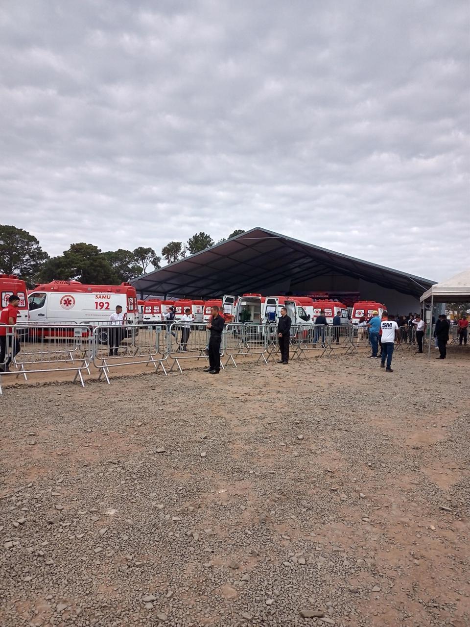 Entrega de ambulância pelo Governo Federal em Itu